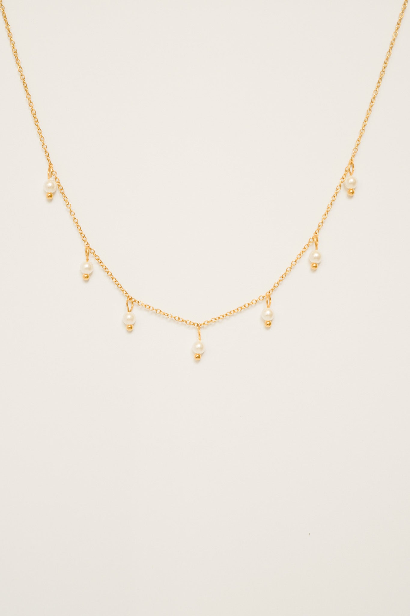 Parabola Pearl Necklace