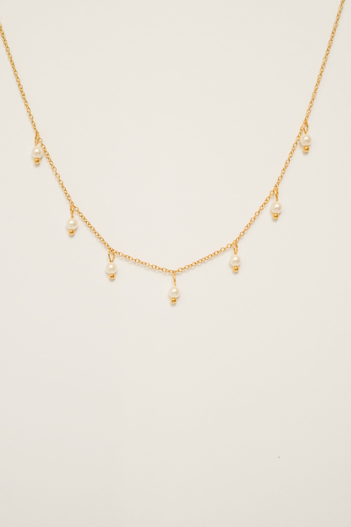 Parabola Pearl Necklace