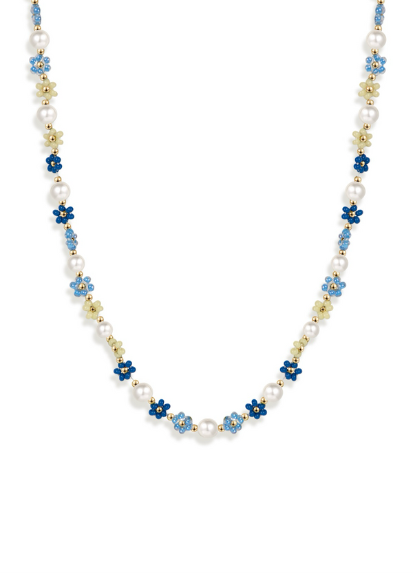 Coastal Girl Daisies Beaded Necklace